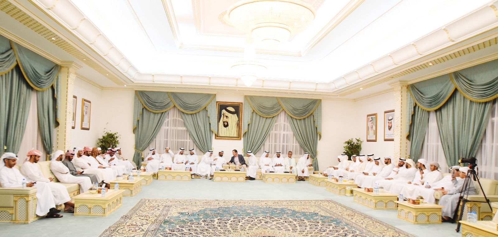 مجلس بن حم الرمضاني: جهود إماراتية إنسانية بارزة لإغاثة أهالي غزة