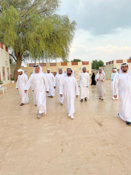 مسلم بن حم يزور سوق القطارة التراثي في العين