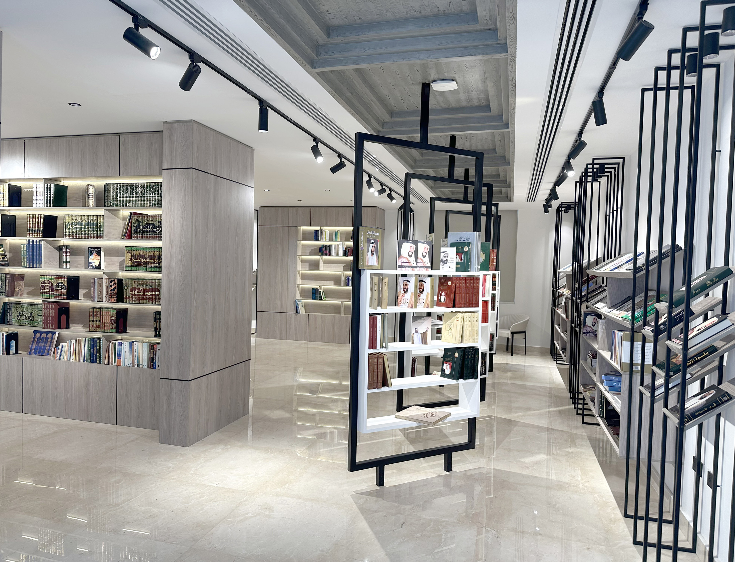 تعزيز أسس المجتمع الإماراتي